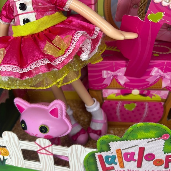 Lalaloopsy Jewel Sparkles Full Size Doll Pet Persian Cat 10th Anniversary - Picture 7 of 9